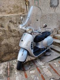 Piaggio vespa 250 Gts 