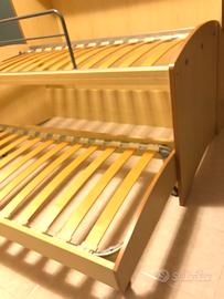 Letto a castello estraibile con doghe in legno