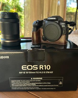 Canon EOS R10 + obbiettivo RF-S 18-150mm Kit