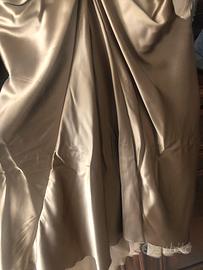 Vestito elegante color bronzo lucido