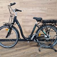 Bici elettrica da città BRINKE Venice €49 al mese