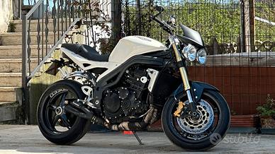 Triumph Speed Triple 1050