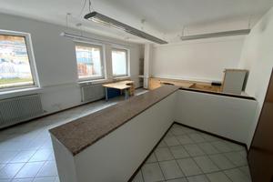 Ufficio su due livelli a Bolzano centro