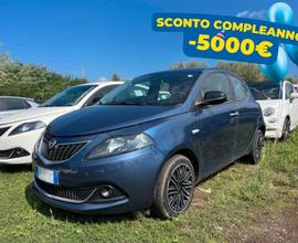 Lancia Ypsilon 1.0 FireFly 5 porte S&S Hybryd Gold