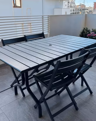 Tavolo da esterno con sedie per terrazzo/giardino