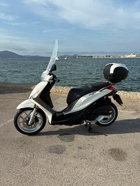 Piaggio Medley 125 condizioni pari a Nuovo