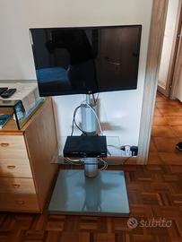 Mobile TV in ferro 