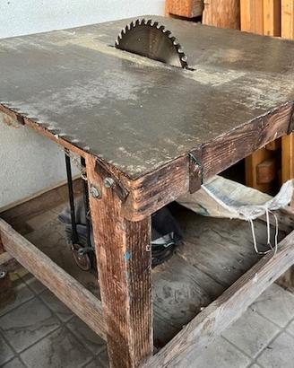 Banchetto Taglialegna