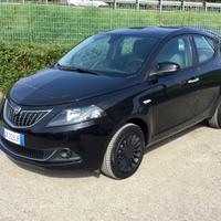 Lancia Ypsilon 1.0 70Cv FireFly 5 porte Hybrid Sil