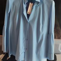 camicia con maniche a sbuffo