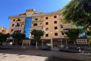 4 LOCALI A CORIGLIANO-ROSSANO