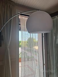 Lampada ad arco