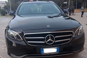 Mercedes E 220 D cdi SPORT S. W. - Pochi km. 