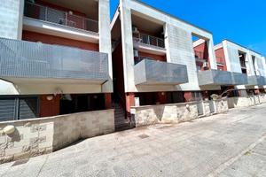 Piana del sole: trilocale uso investimento