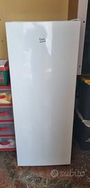 CONGELATORE VERTICALE BEKO