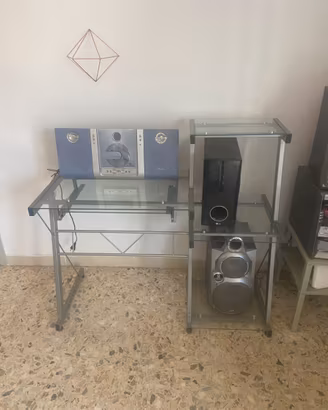 Scrivania computer