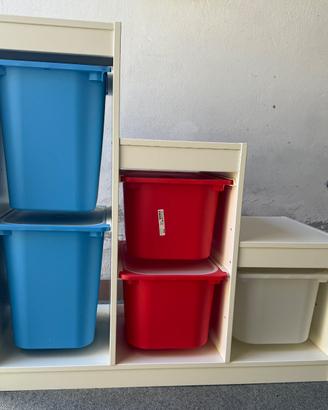 Mobile IKEA TROFAST con 5 contenitori