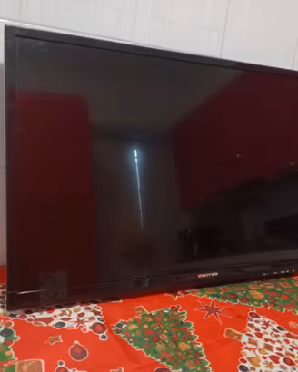 Originalissimo televisore HD 32 pollici