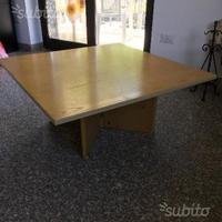 Tavolino in frassino