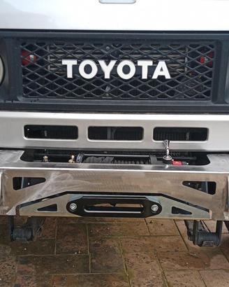 PARAURTI USO GRAVOSO TOYOTA BJ-HZJ SERIE 70