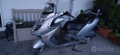 Scooter Grand Dink 150
