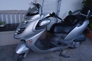 Scooter Grand Dink 150