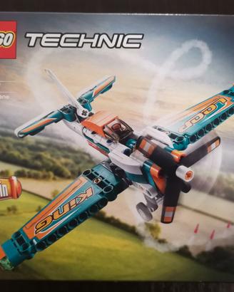 LEGO Technic Race Plane 2 in 1 (7+)