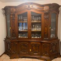 SALA DA PRANZO IN RADICA DI NOCE  ARTIGIANI VENETI