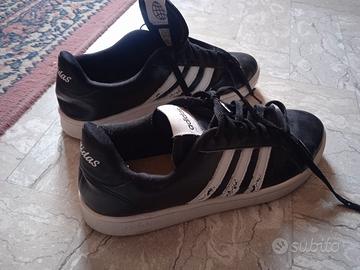Scarpe da uomo Adidas, nere, n.  44,