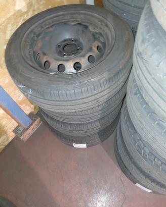 Gomme estive Lancia Y - Good Year + cerchi