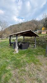 Gazebo cemento finto legno