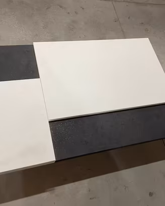 Tavolino in legno e ardesia
