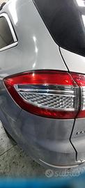 FORD MONDEO STATION WAGON 2011 - STOP POSTERIORE S