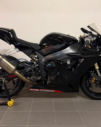 Yamaha YZF-R1 2003  – Preparata pista