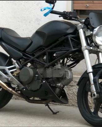Ducati Monster 600 Dark