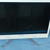 monito PC ha installato sopra Linux i