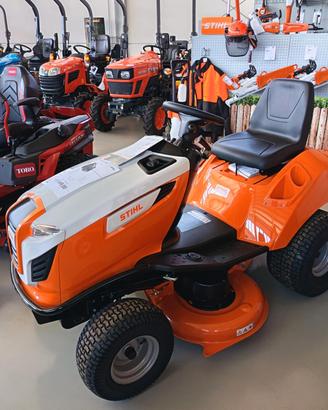 Trattorino tagliaerba Stihl RT 4112 SZ V Twin