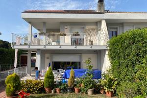 Mansarda disponibile in villetta vicino al mare