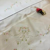 Lenzuola Ricamo a Mano Intaglio/ Punto Pieno