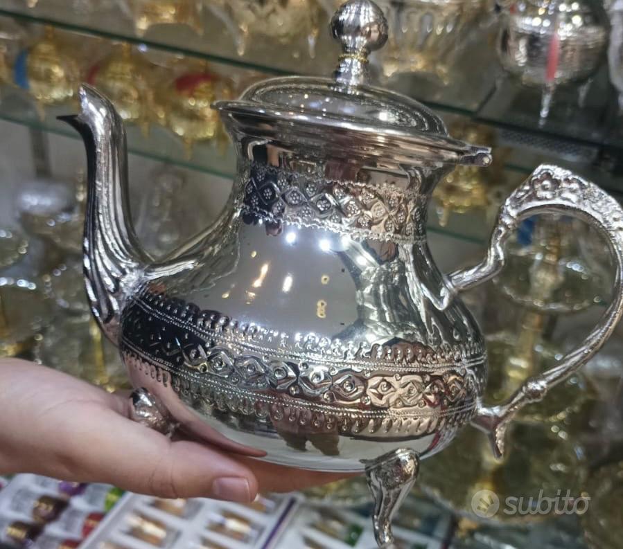 Teiera marocchina placcata in argento in vendita su 1stDibs