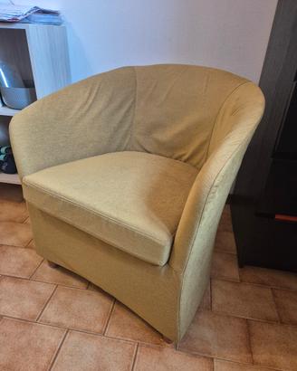 Poltrona a pozzetto color kaki