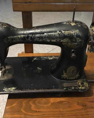 Macchina da cucire vintage