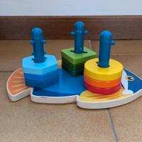 Gioco in legno motricità ad incastro