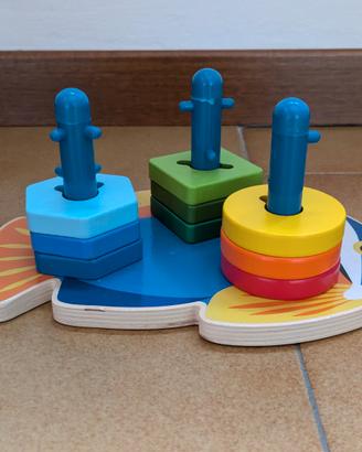 Gioco in legno motricità ad incastro