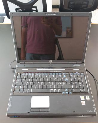 HP Pavilion dv8000 – 17” – Vintage 2004 – con hard