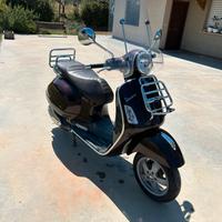 Vespa 300 GTS ie Touring