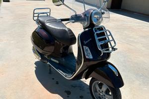 Vespa 300 GTS ie Touring