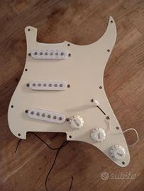 Pickguard Stratocaster Precablato