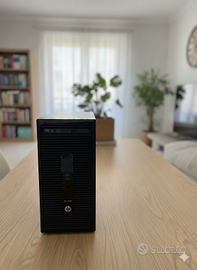 PC HP proDesk Quad-Core AMD con porta seriale