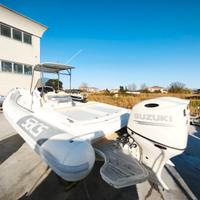 Gommone Sasc Strider 9 Suzuki 2x 200 2018